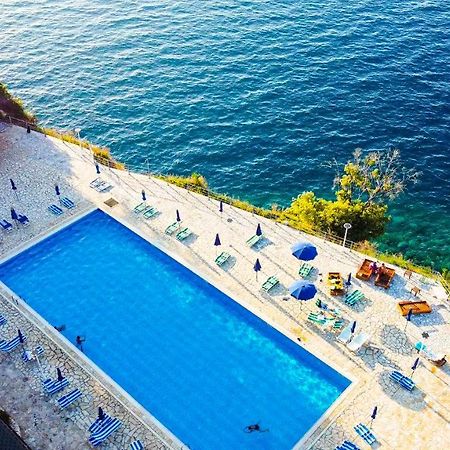 Villa Amos At Aquamarine Residence Avlonya Dış mekan fotoğraf