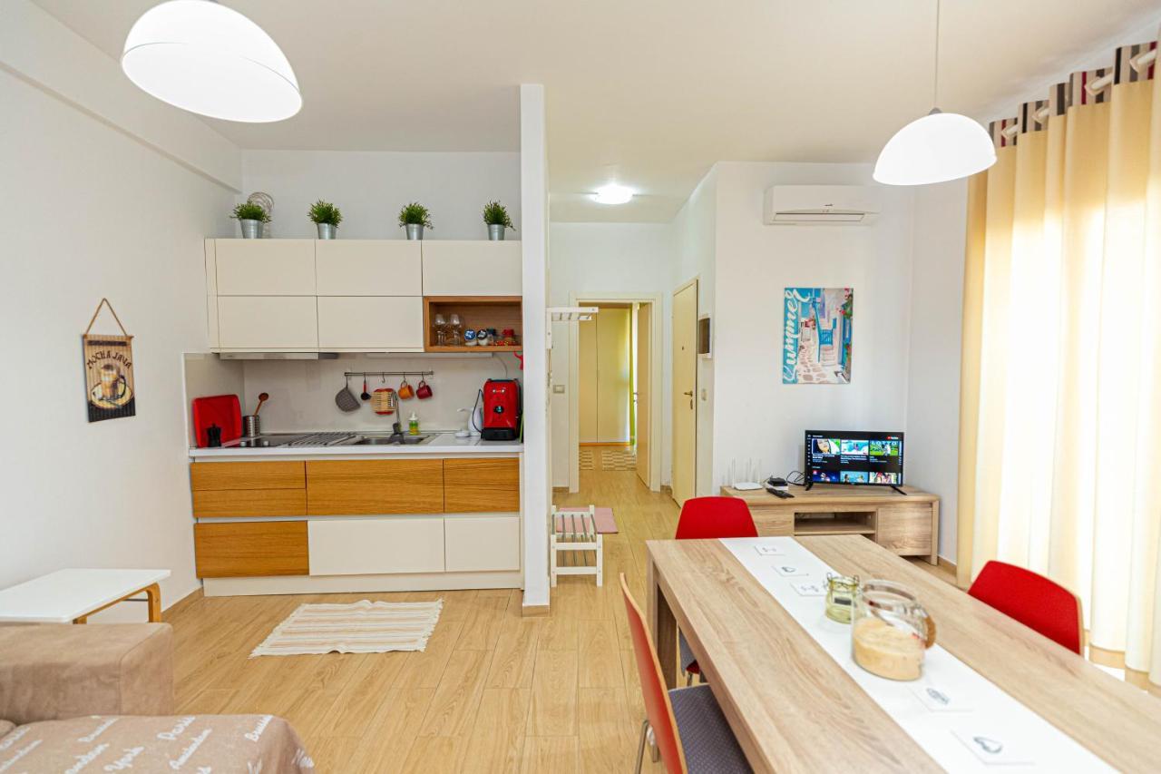 Villa Amos At Aquamarine Residence Avlonya Dış mekan fotoğraf