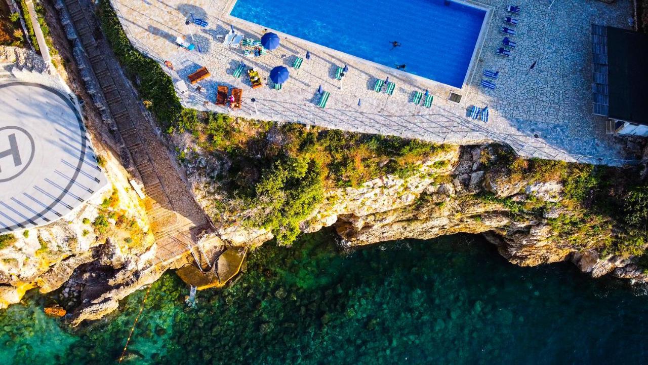 Villa Amos At Aquamarine Residence Avlonya Dış mekan fotoğraf