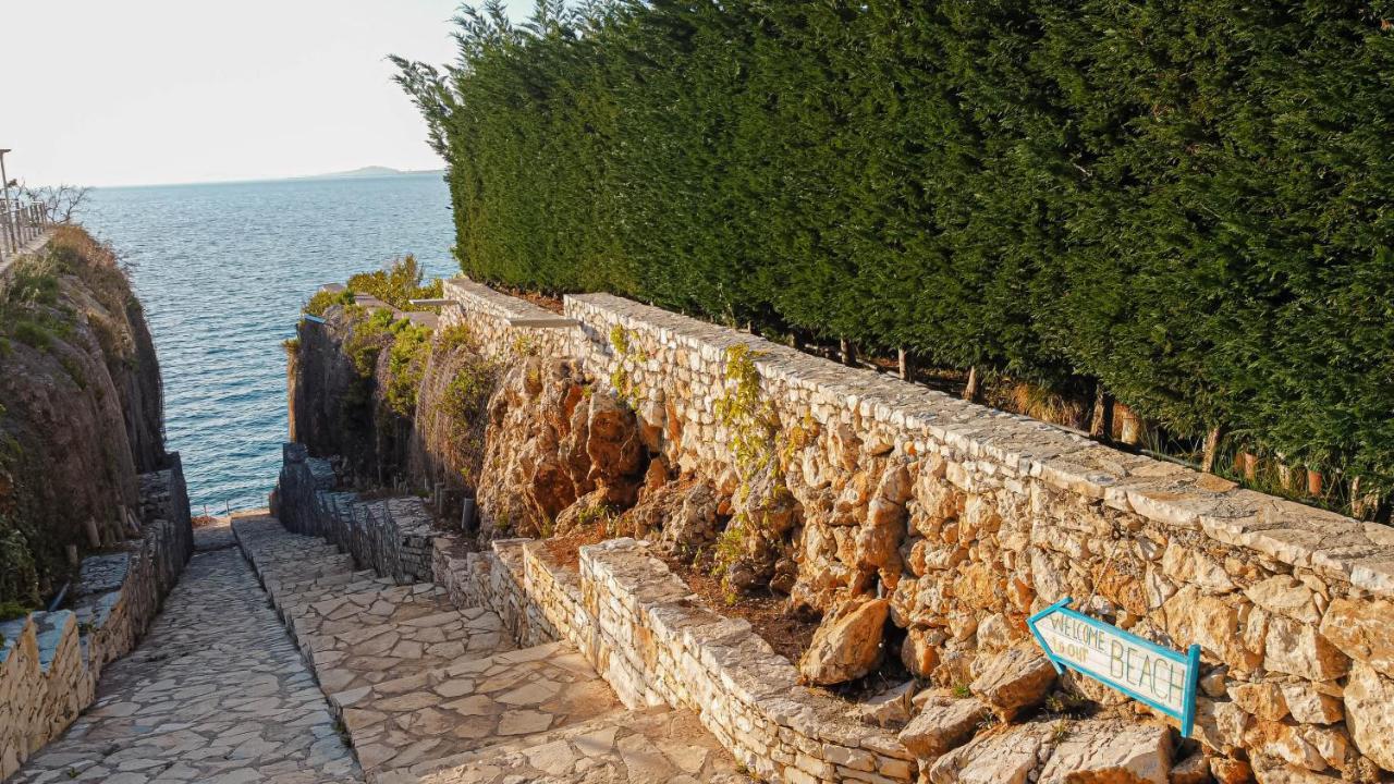Villa Amos At Aquamarine Residence Avlonya Dış mekan fotoğraf