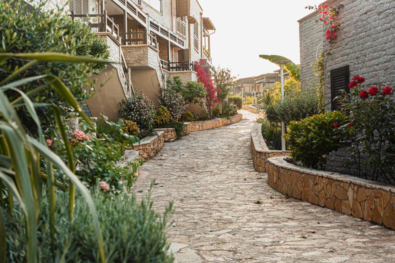 Villa Amos At Aquamarine Residence Avlonya Dış mekan fotoğraf