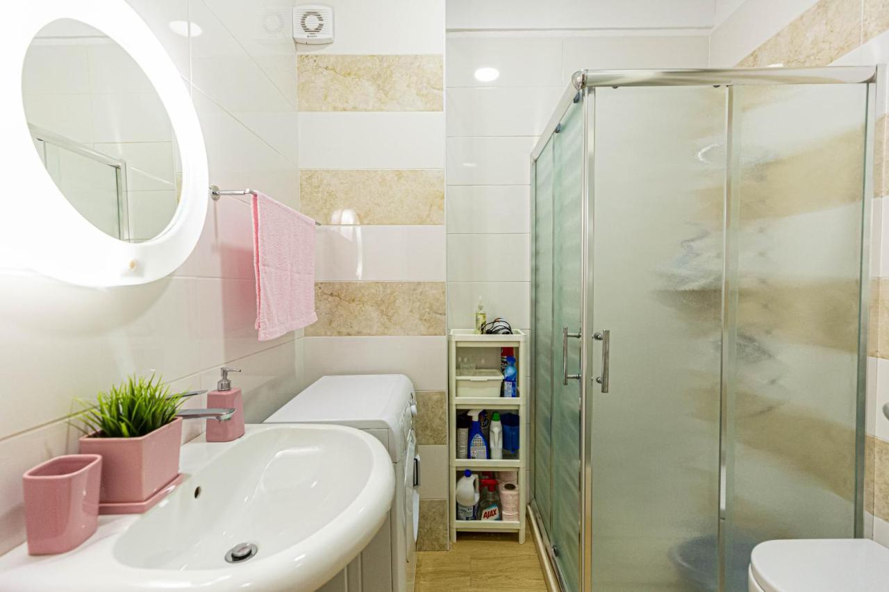 Villa Amos At Aquamarine Residence Avlonya Dış mekan fotoğraf