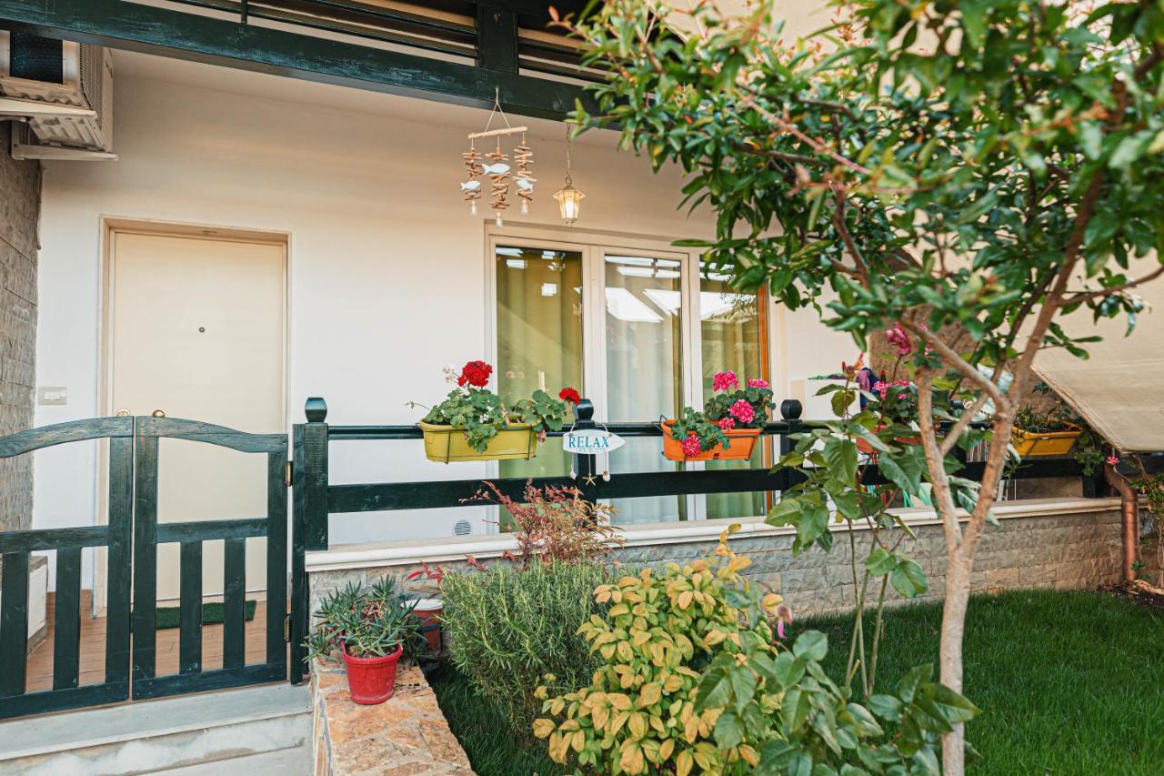 Villa Amos At Aquamarine Residence Avlonya Dış mekan fotoğraf